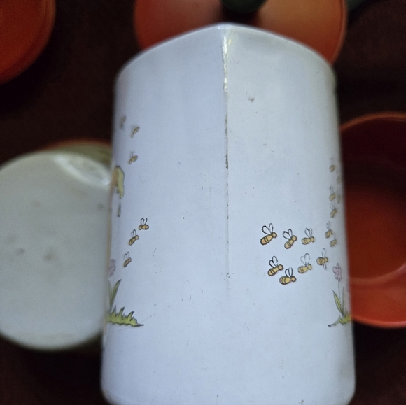 Vintage Disney Winnie The Pooh Plastic Tea Set & Aluminum Pots - Picture 6 of 6